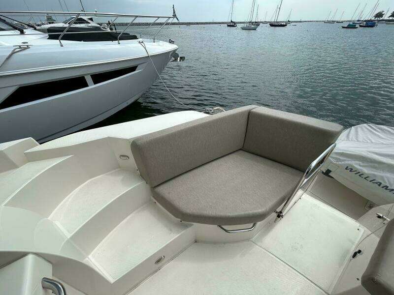 52ft Carver Yacht For Sale