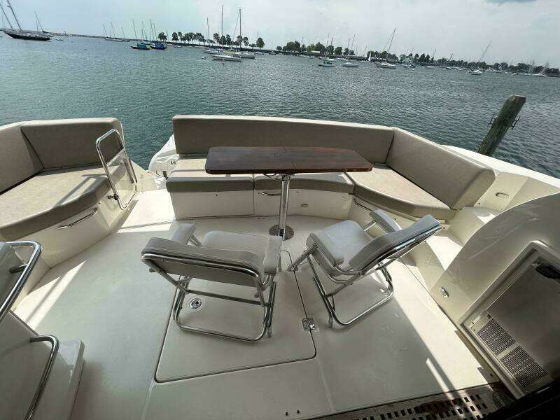 52ft Carver Yacht For Sale