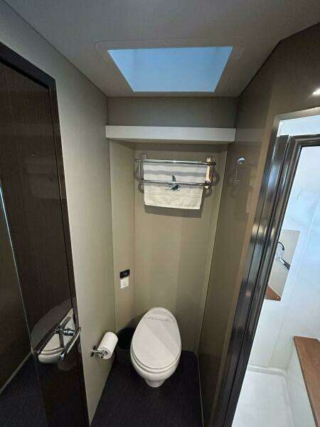 52ft Carver Yacht For Sale