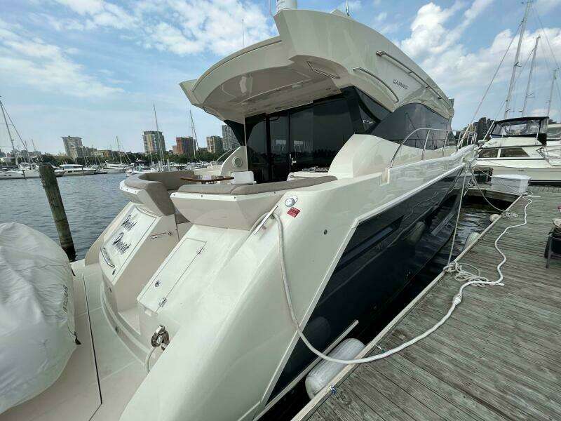52ft Carver Yacht For Sale