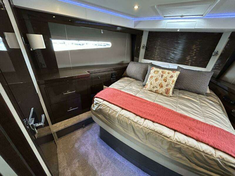 52ft Carver Yacht For Sale