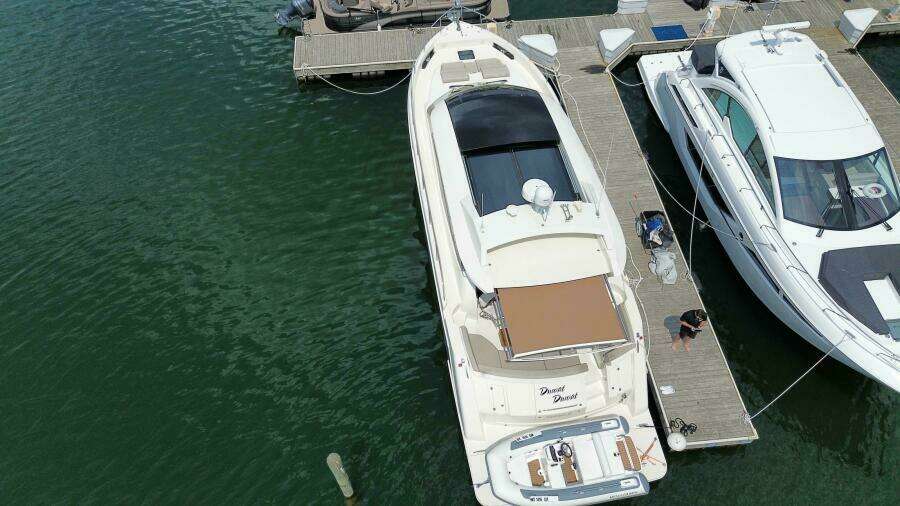 52ft Carver Yacht For Sale