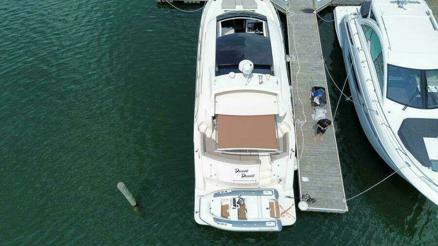 52ft Carver Yacht For Sale