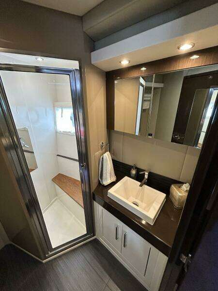 52ft Carver Yacht For Sale