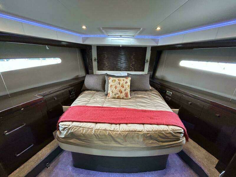 52ft Carver Yacht For Sale