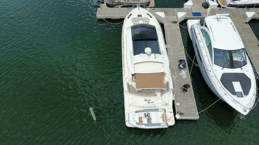 52ft Carver Yacht For Sale