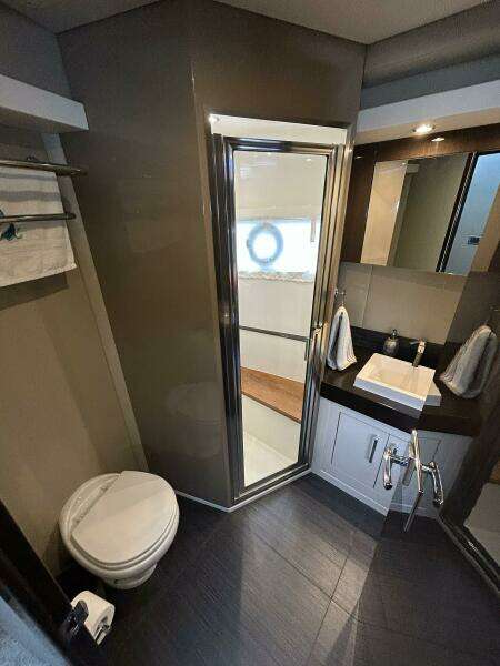 52ft Carver Yacht For Sale