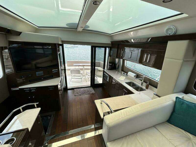 52ft Carver Yacht For Sale