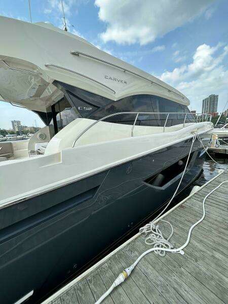 52ft Carver Yacht For Sale
