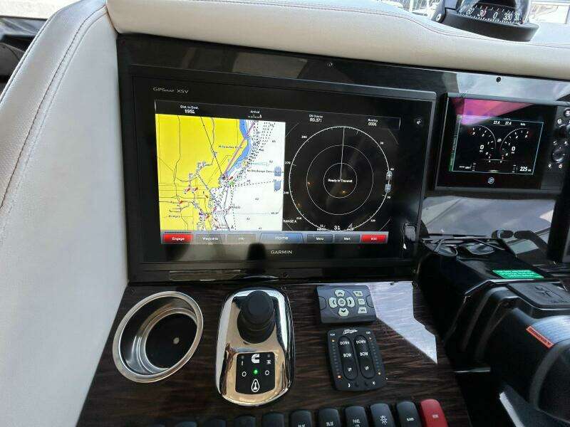 52ft Carver Yacht For Sale