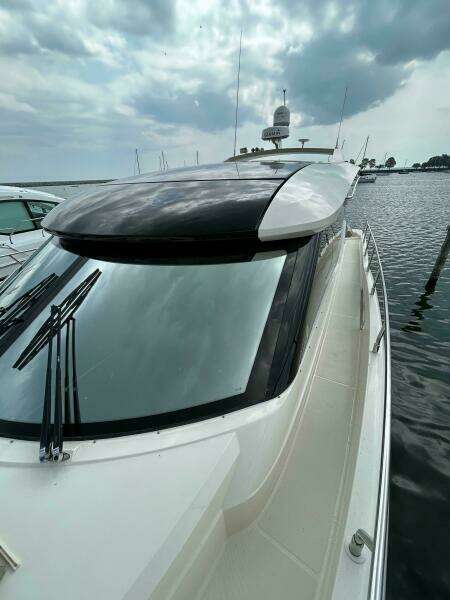 52ft Carver Yacht For Sale