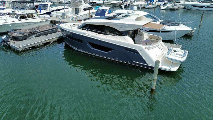 52ft Carver Yacht For Sale