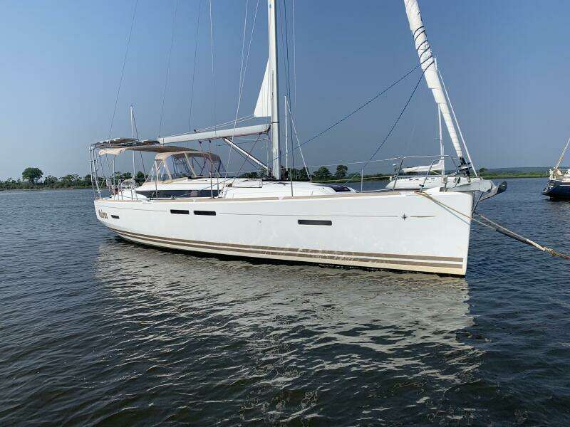 KAiROS 40ft Jeanneau Yacht For Sale