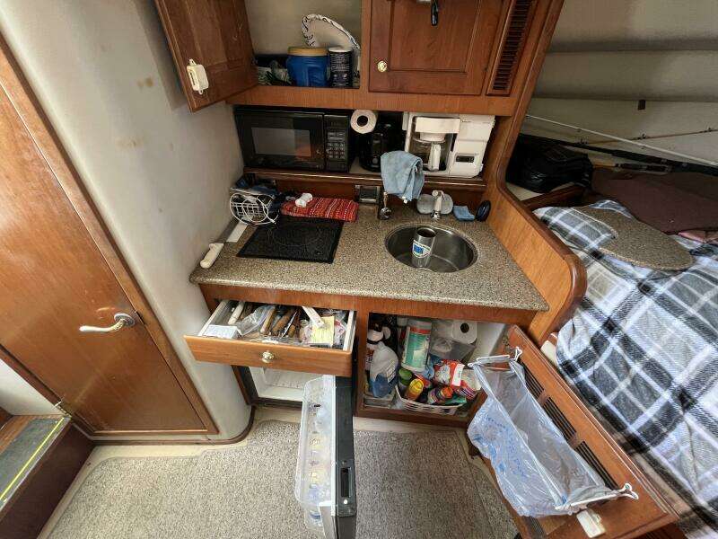Lucky Dog 30ft Rampage Yacht For Sale