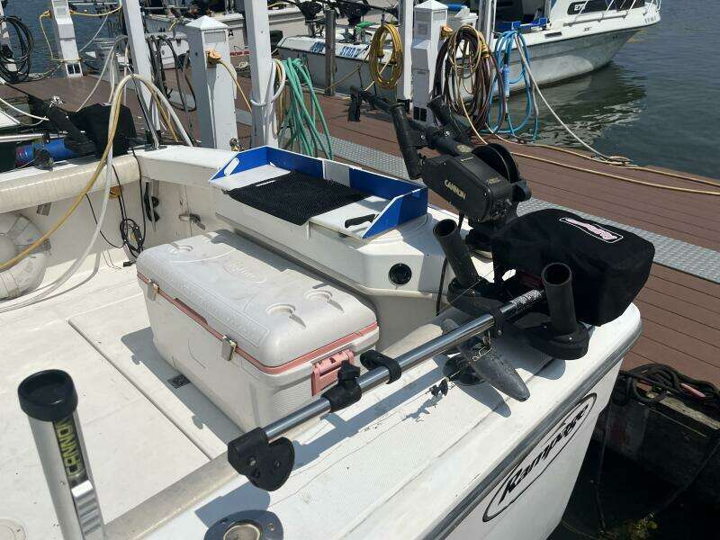 Lucky Dog 30ft Rampage Yacht For Sale
