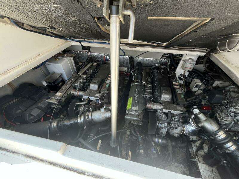Lucky Dog 30ft Rampage Yacht For Sale