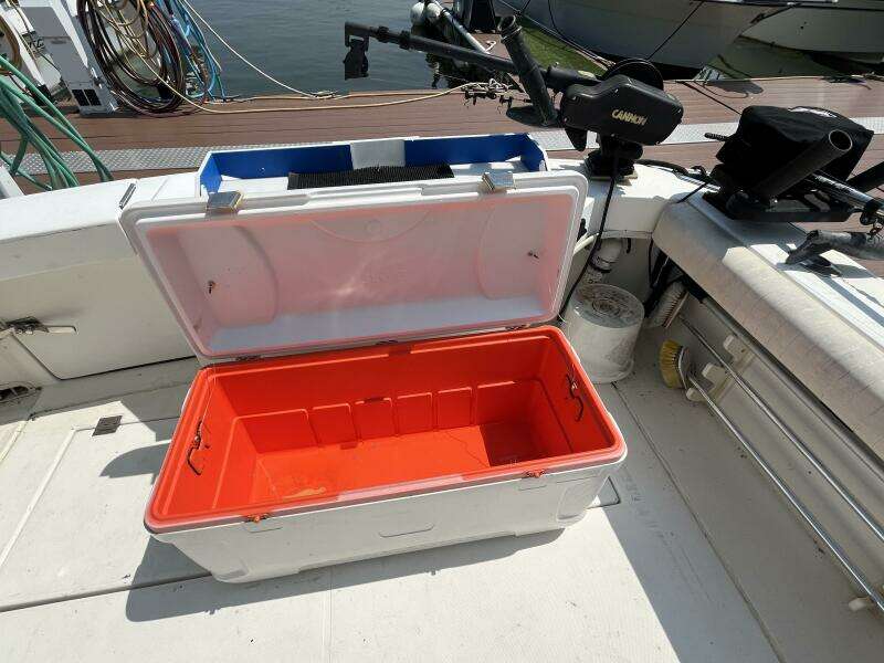 Lucky Dog 30ft Rampage Yacht For Sale