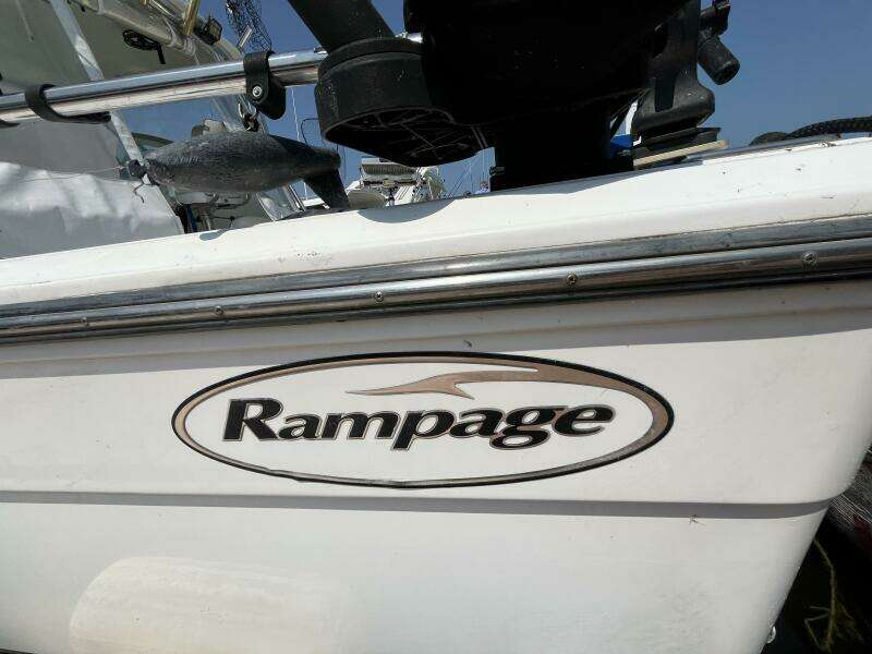 Lucky Dog 30ft Rampage Yacht For Sale