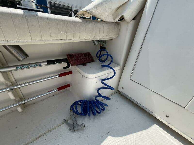 Lucky Dog 30ft Rampage Yacht For Sale