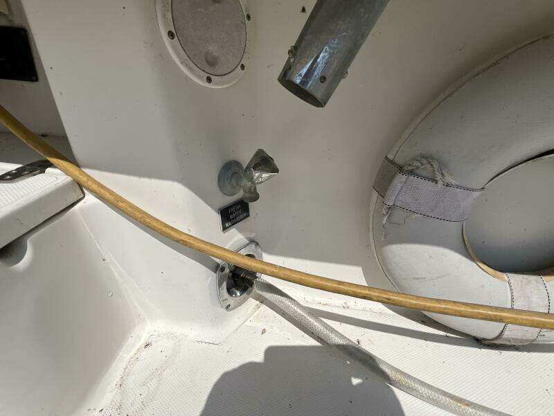 Lucky Dog 30ft Rampage Yacht For Sale