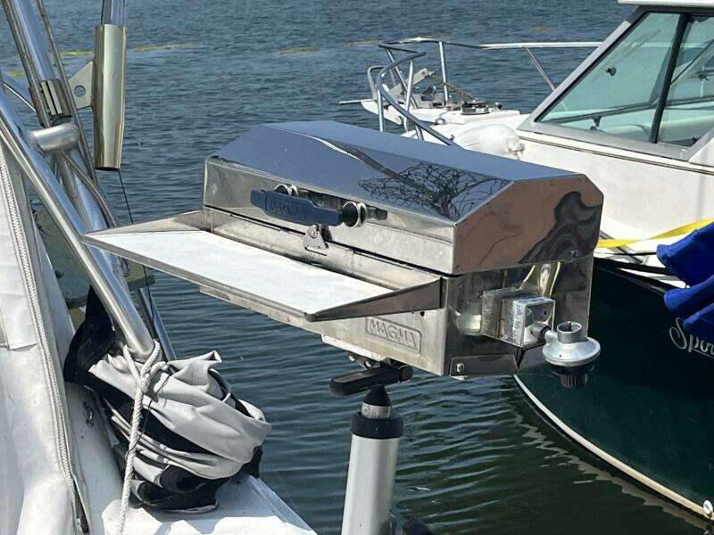 Lucky Dog 30ft Rampage Yacht For Sale