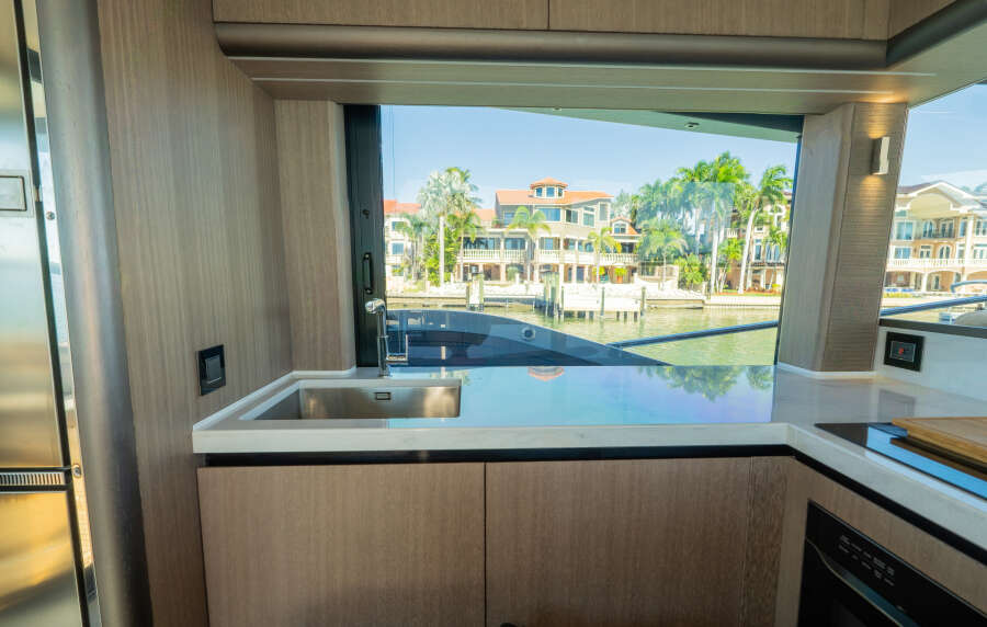 56ft Galeon Yacht For Sale