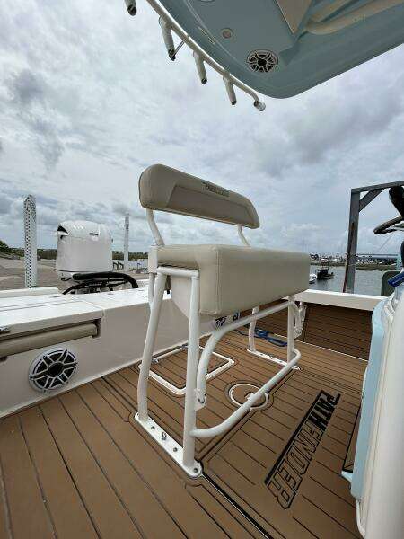 24ft Pathfinder Yacht For Sale