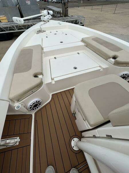 24ft Pathfinder Yacht For Sale