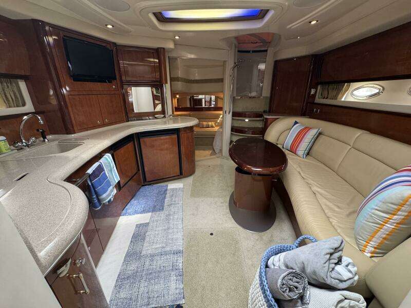 Grand Bleu 42ft Sea Ray Yacht For Sale