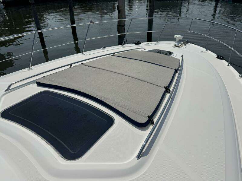 Grand Bleu 42ft Sea Ray Yacht For Sale