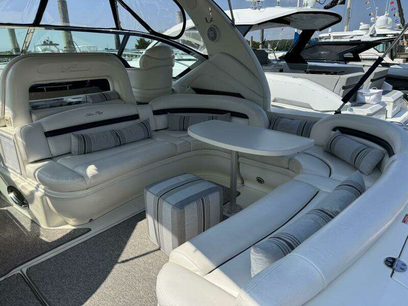 Grand Bleu 42ft Sea Ray Yacht For Sale