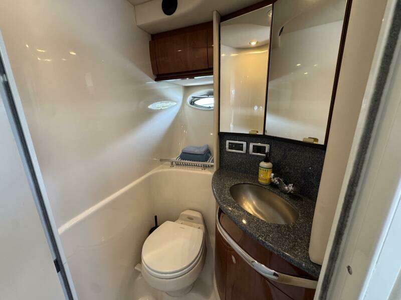 Grand Bleu 42ft Sea Ray Yacht For Sale