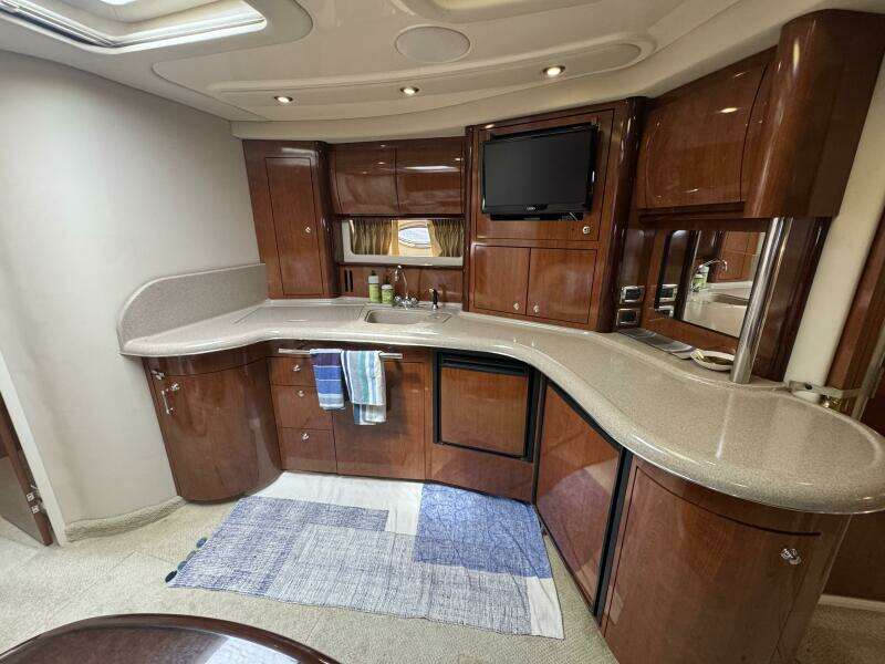 Grand Bleu 42ft Sea Ray Yacht For Sale