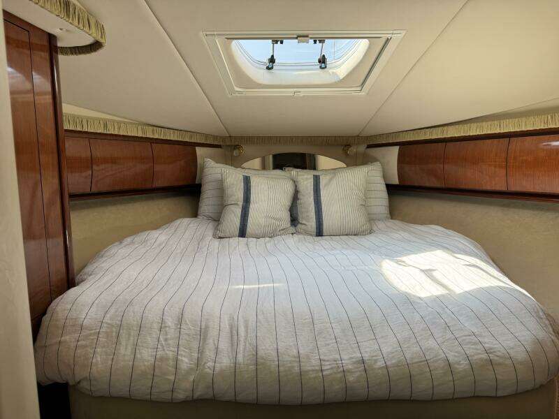 Grand Bleu 42ft Sea Ray Yacht For Sale