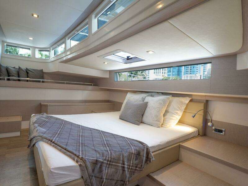 Alva OE 54 Master Looking Port