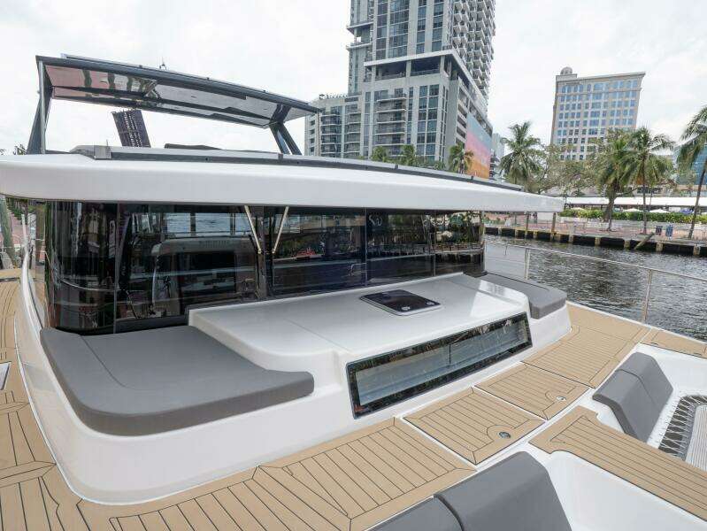 Alva OE 54 Bow Wider View