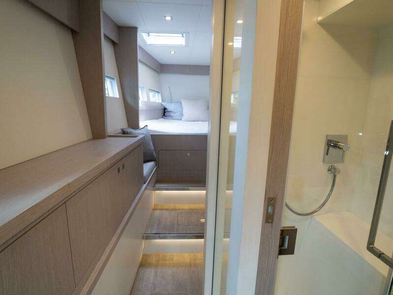 Alva OE 54 Port Forward Shower