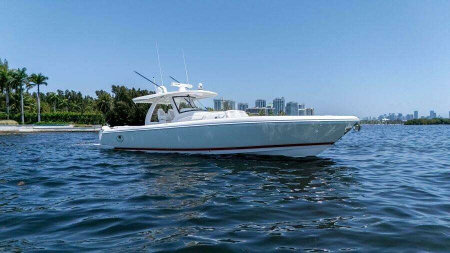 40ft Intrepid Yacht For Sale