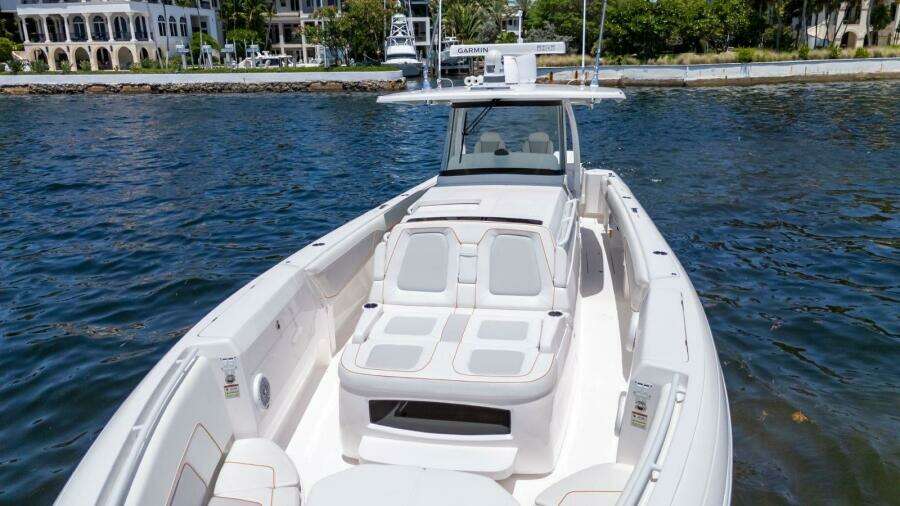 40ft Intrepid Yacht For Sale