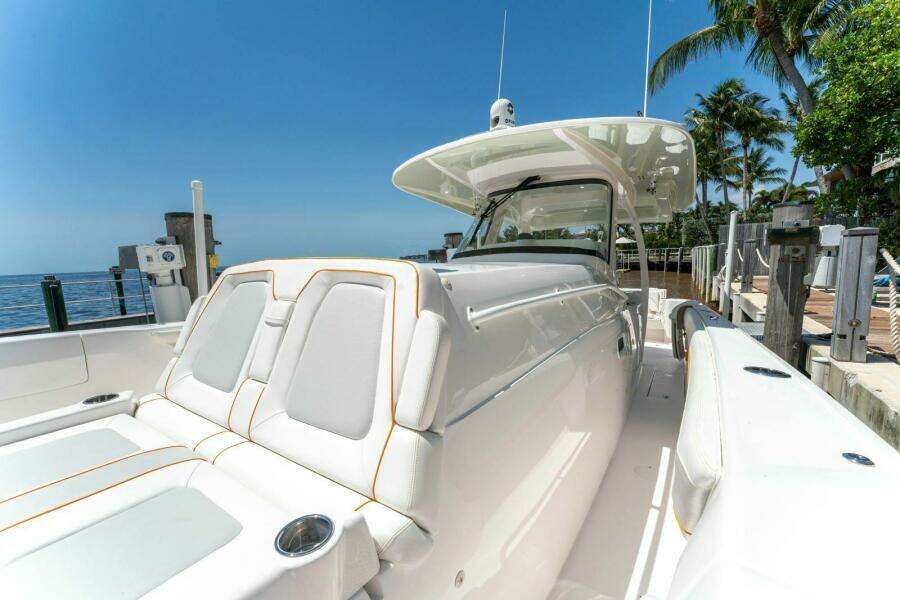 40ft Intrepid Yacht For Sale