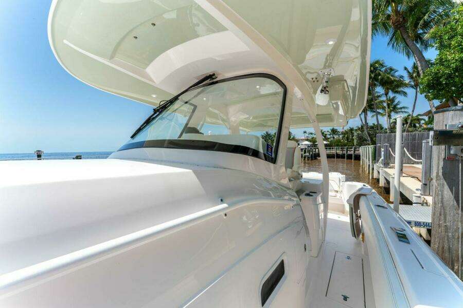 40ft Intrepid Yacht For Sale