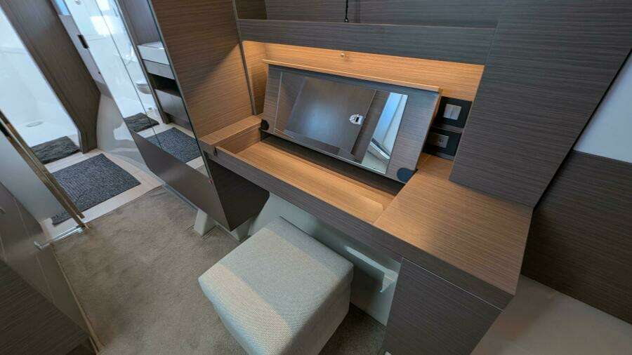 Hamlet 46ft Leopard Yacht For Sale