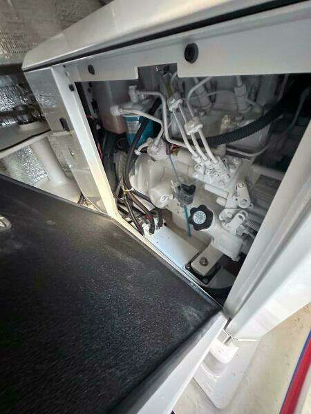 Hamlet 46ft Leopard Yacht For Sale