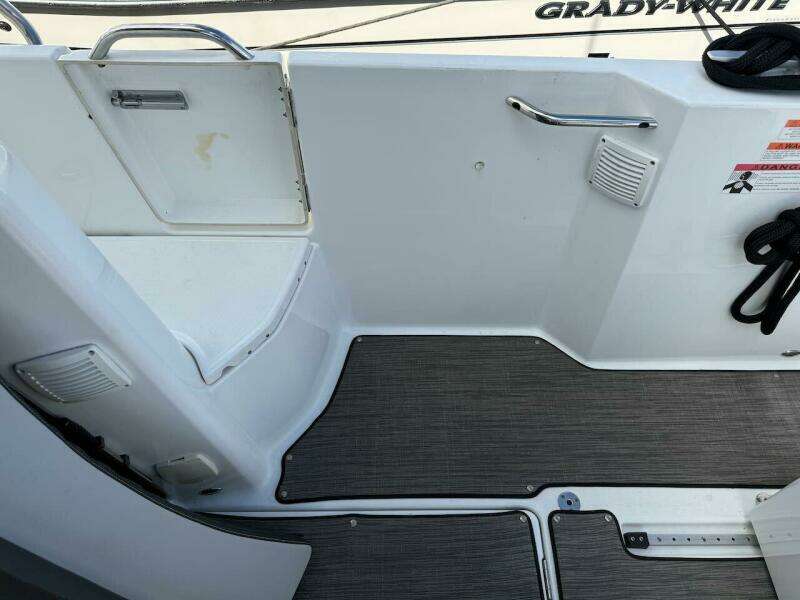 PISCES 29ft Jeanneau Yacht For Sale