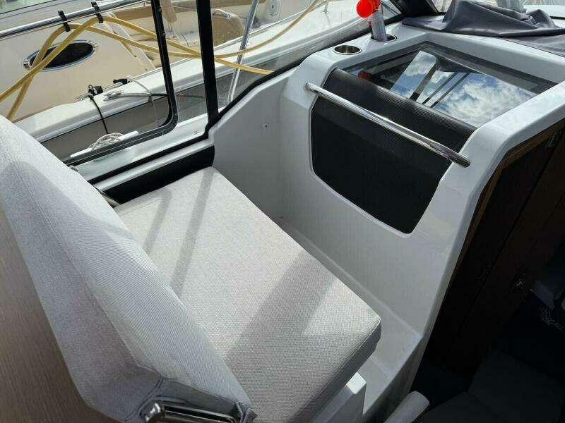 PISCES 29ft Jeanneau Yacht For Sale