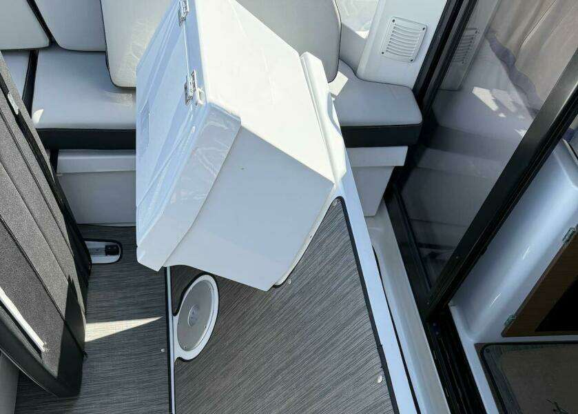 PISCES 29ft Jeanneau Yacht For Sale