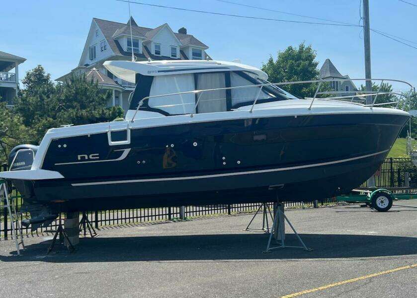 PISCES 29ft Jeanneau Yacht For Sale