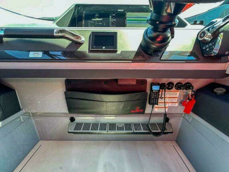 31ft Brabus Yacht For Sale