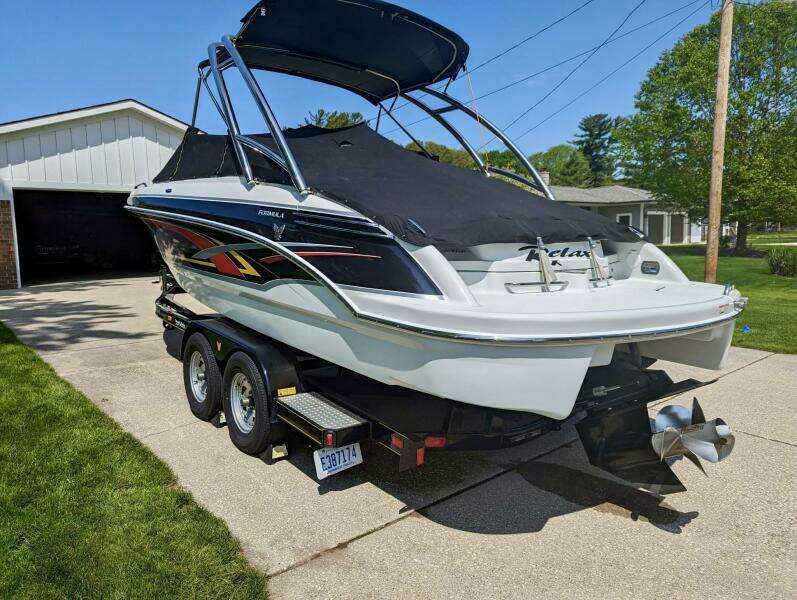 24ft Formula Yacht For Sale