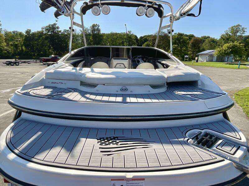 22ft Monterey Yacht For Sale